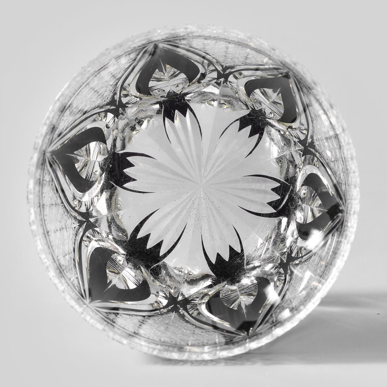 Vitraelle Hand-Carved Amber Whiskey Glass image 6