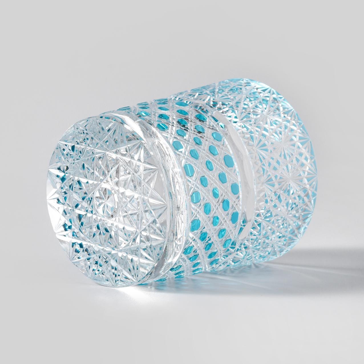 Vitraelle Hand-Carved Sparkling Whiskey Glass image 5