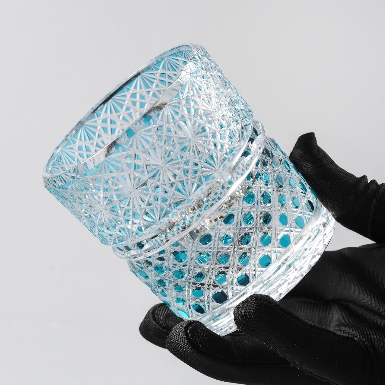 Vitraelle Hand-Carved Sparkling Whiskey Glass image 7