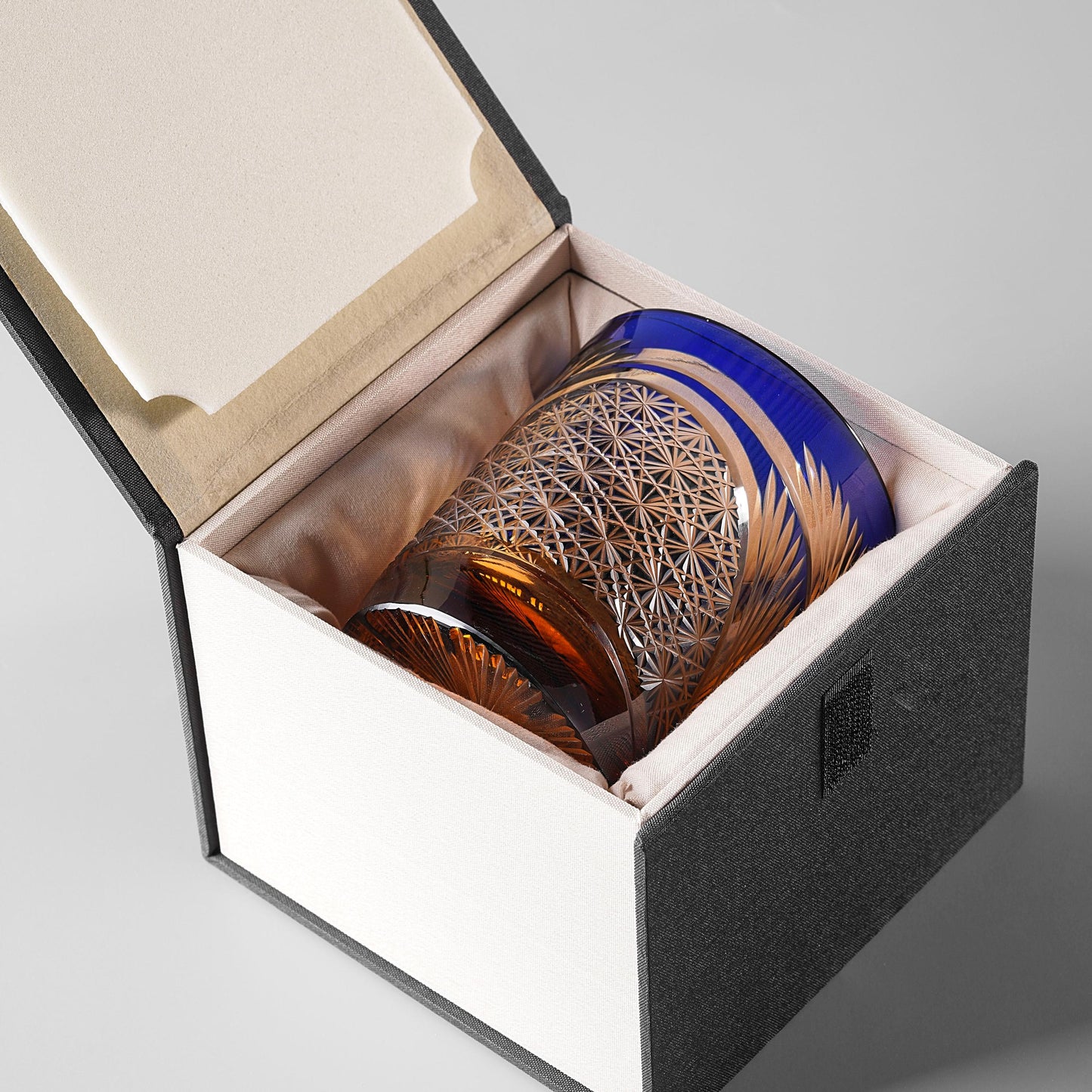Vitraelle Hand Cut Crystal Whiskey Glass image 8