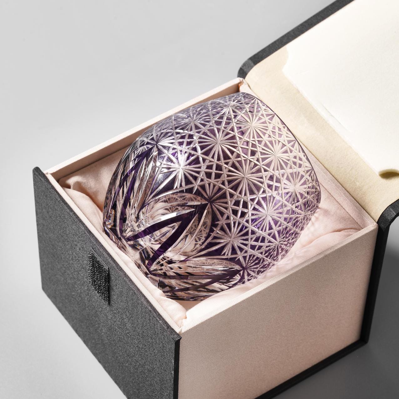 Vitraelle Hand Cut Egg-Shaped Crystal Glass image 9