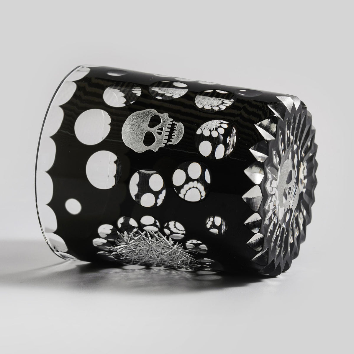 lovecove Hand-Cut Skull Design Crystal Glass image 8