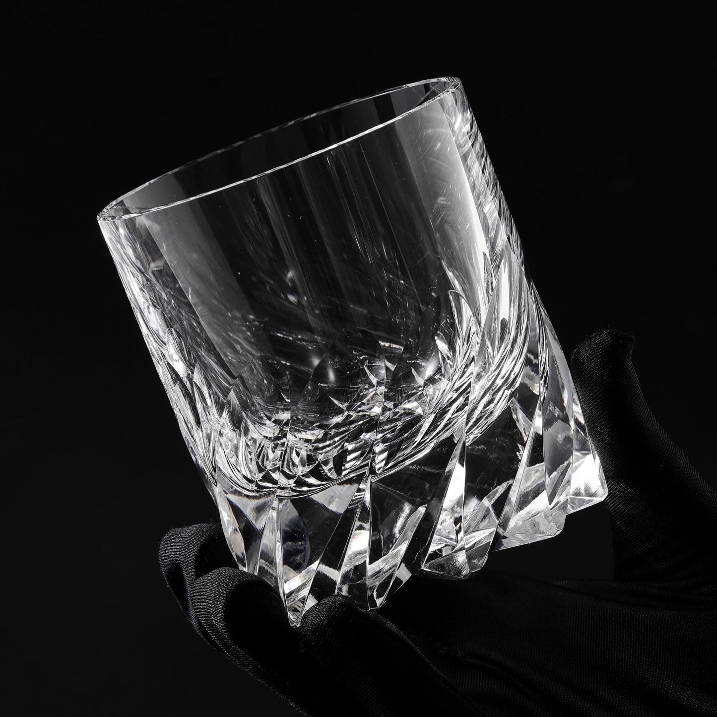lovecove Hand-Cut Whirlwind Crystal Whiskey Glass image 3
