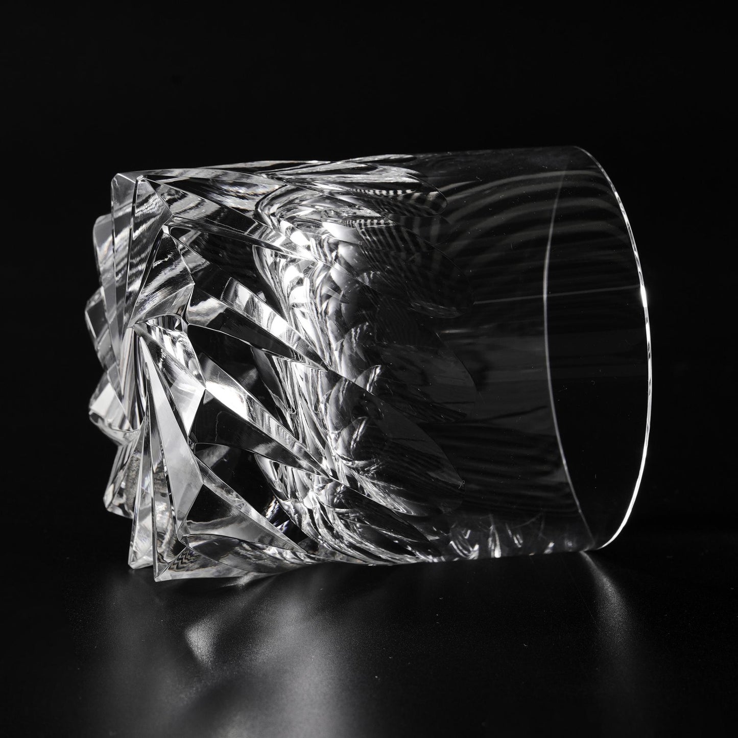 lovecove Hand-Cut Whirlwind Crystal Whiskey Glass image 5