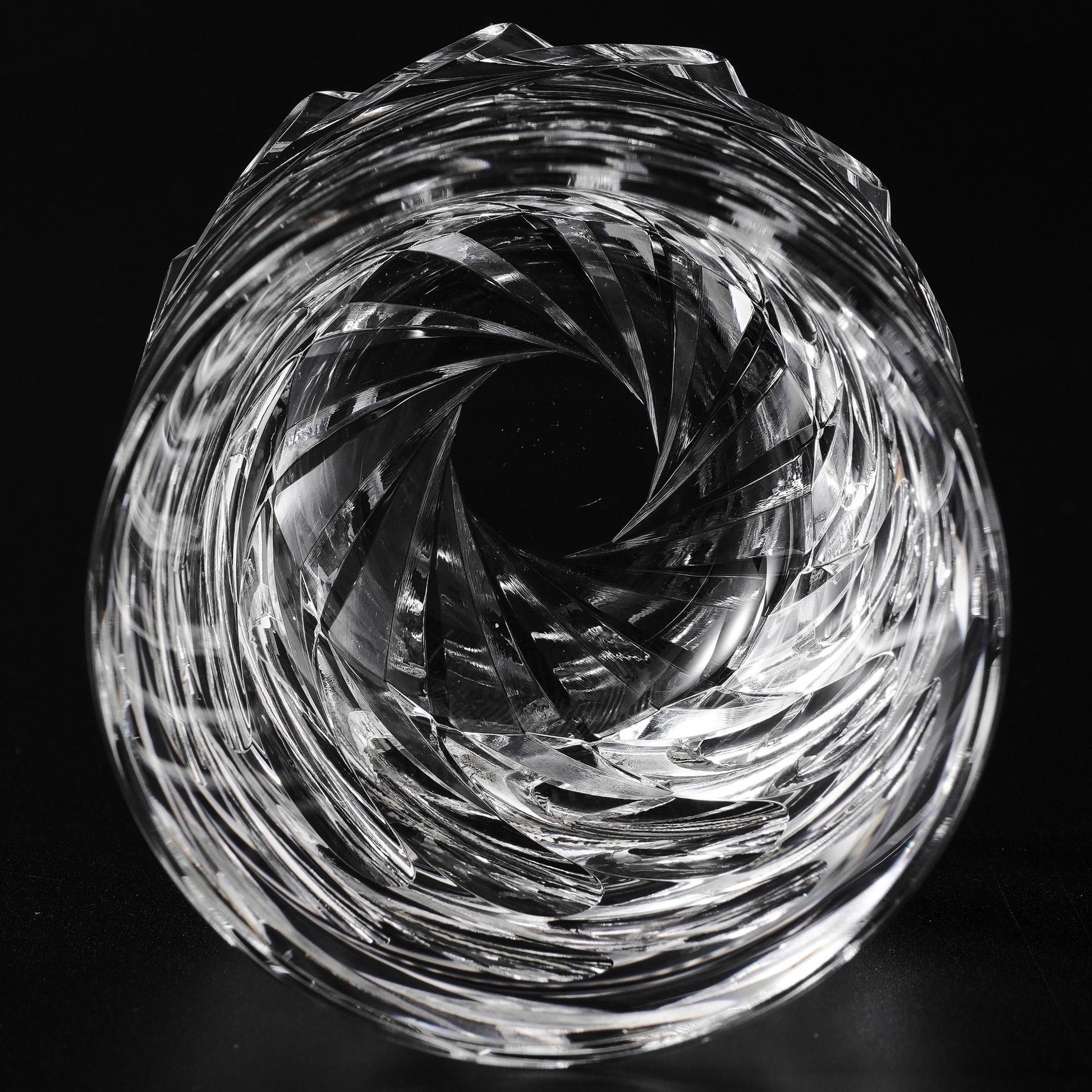 lovecove Hand-Cut Whirlwind Crystal Whiskey Glass image 6