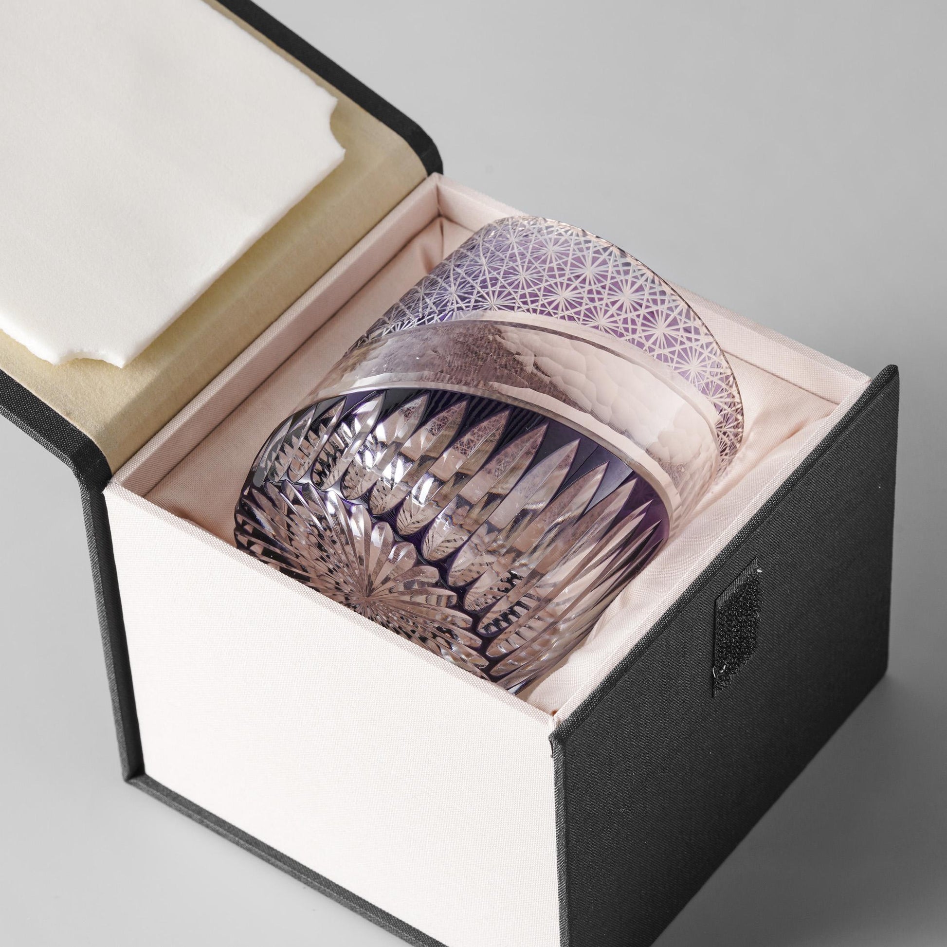 Vitraelle Hand Cut Rock Amethyst Whisky Glass – product image 5