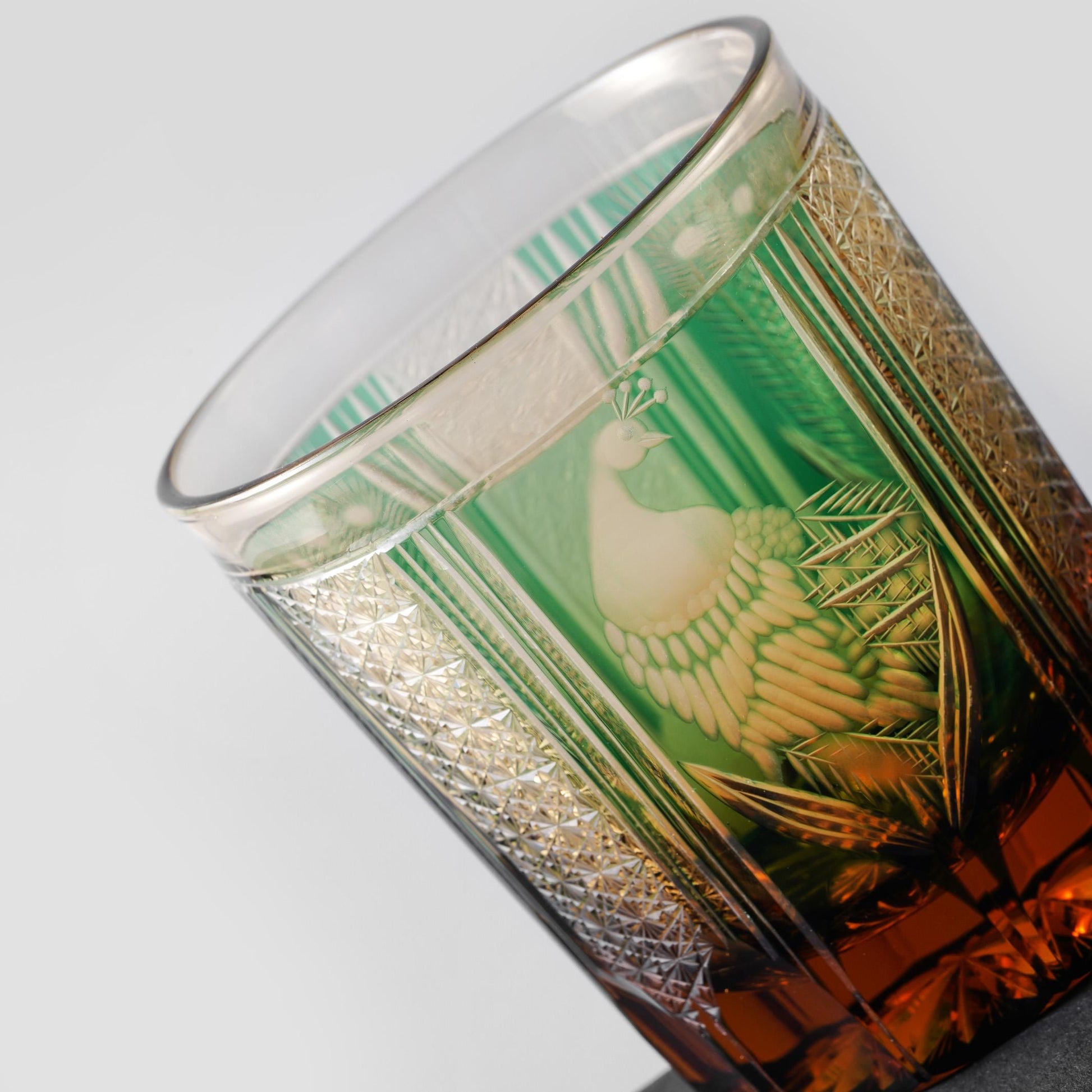 Vitraelle Hand Cut Peacock Emerald Whisky Glass – product image 4