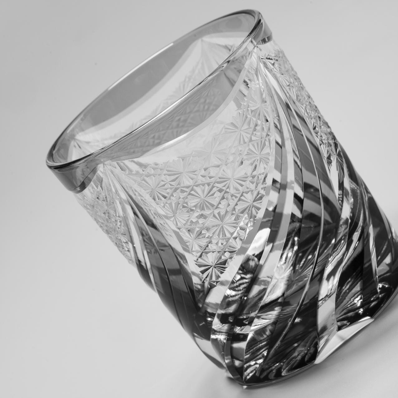 Vitraelle Hand Cut Gray Crystal Whisky Glass – product image 4