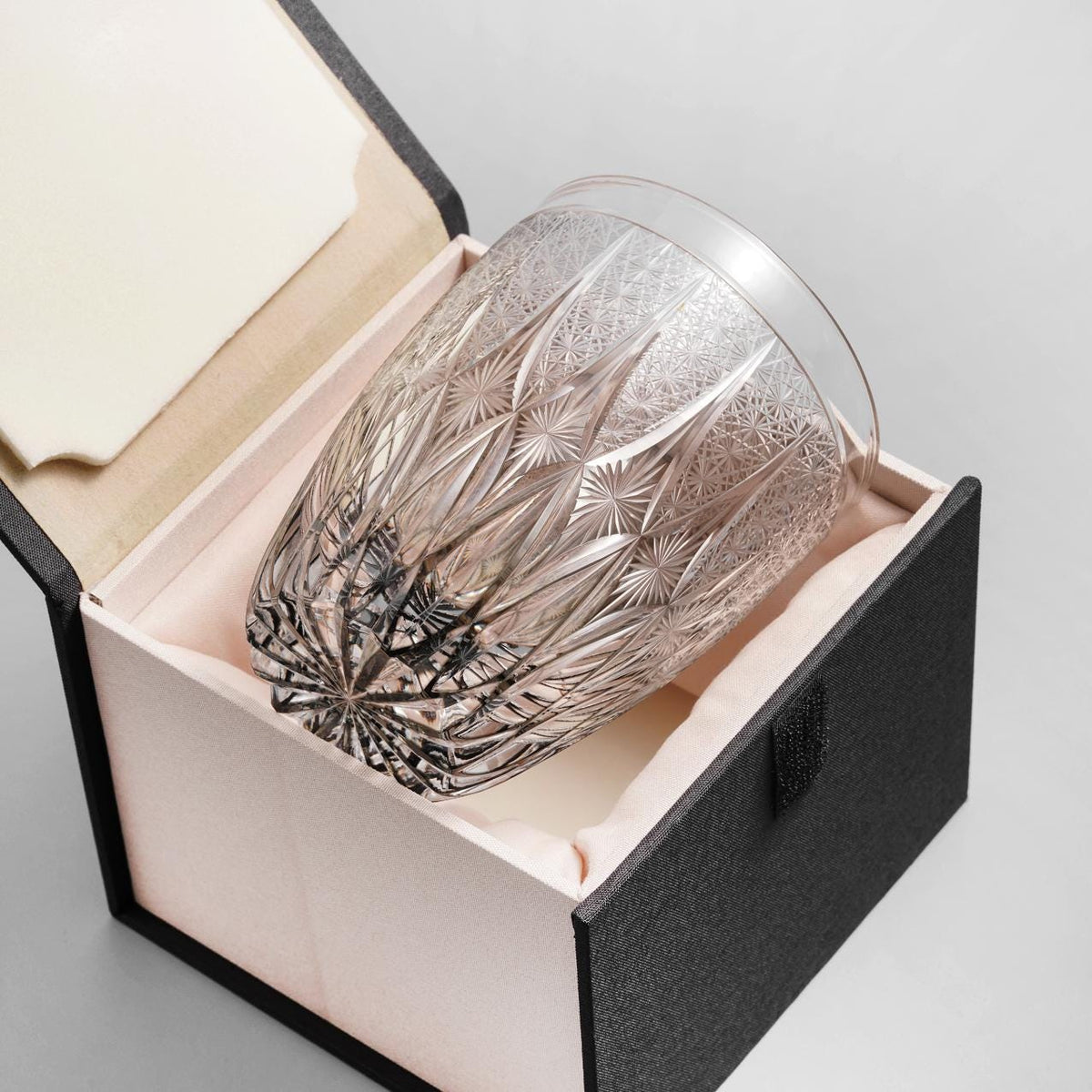 lovecove Hand Cut Rounded Clear Whisky Glass – product image 3