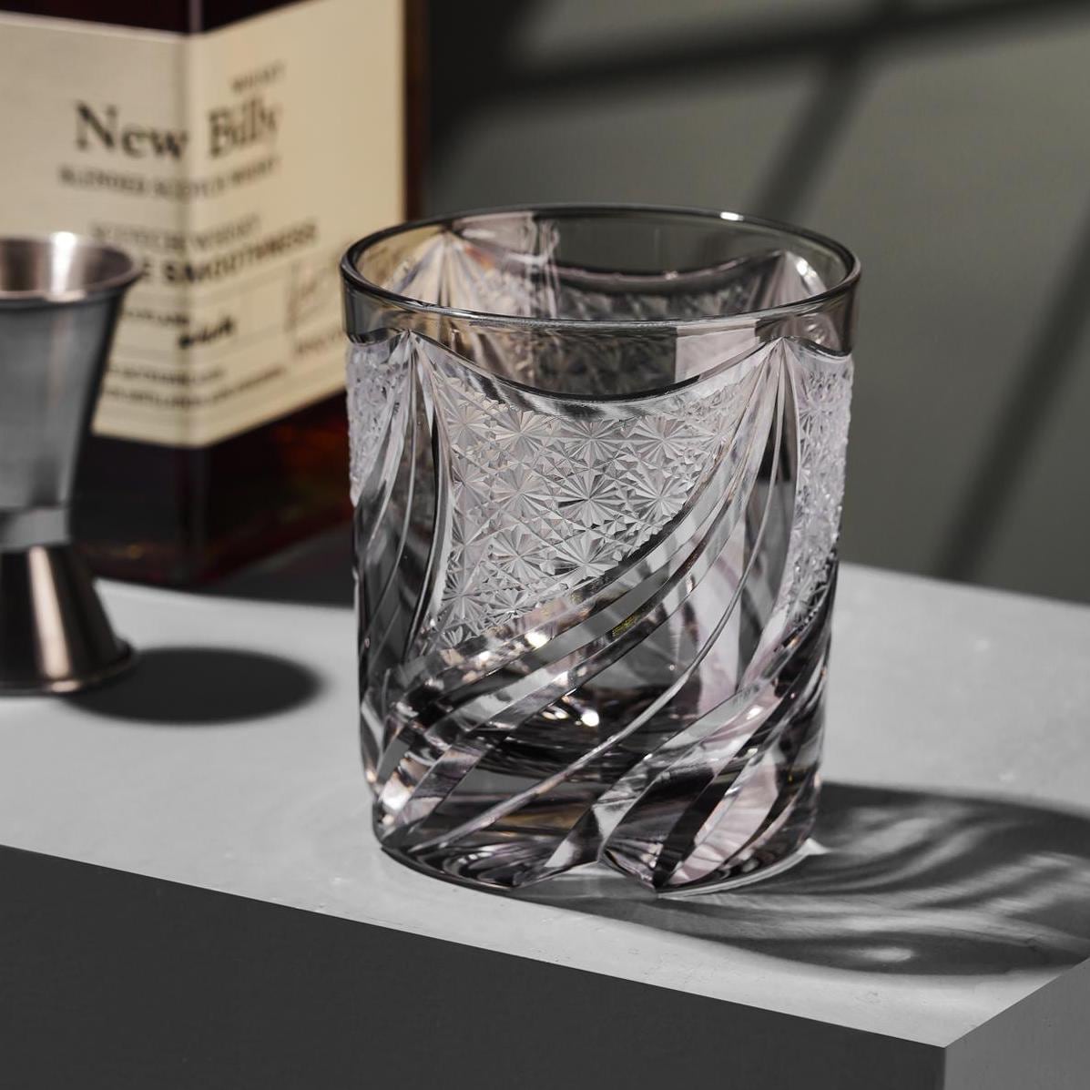 Vitraelle Vintage Kiriko Flame Crystal Whisky Glass – product image 1