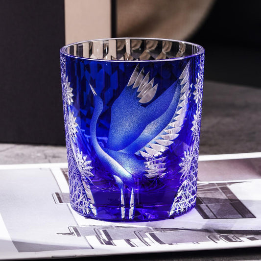 Vitraelle Hand-Carved Crane Whiskey Glass – product image 2
