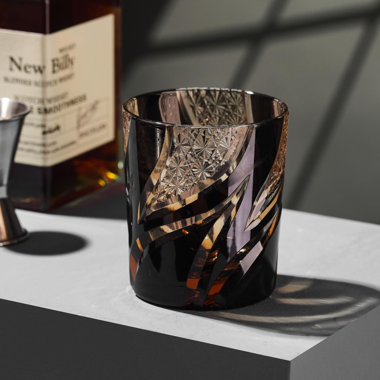 lovecove Vintage Kiriko Black Flame Crystal Whisky Glass – product image 1