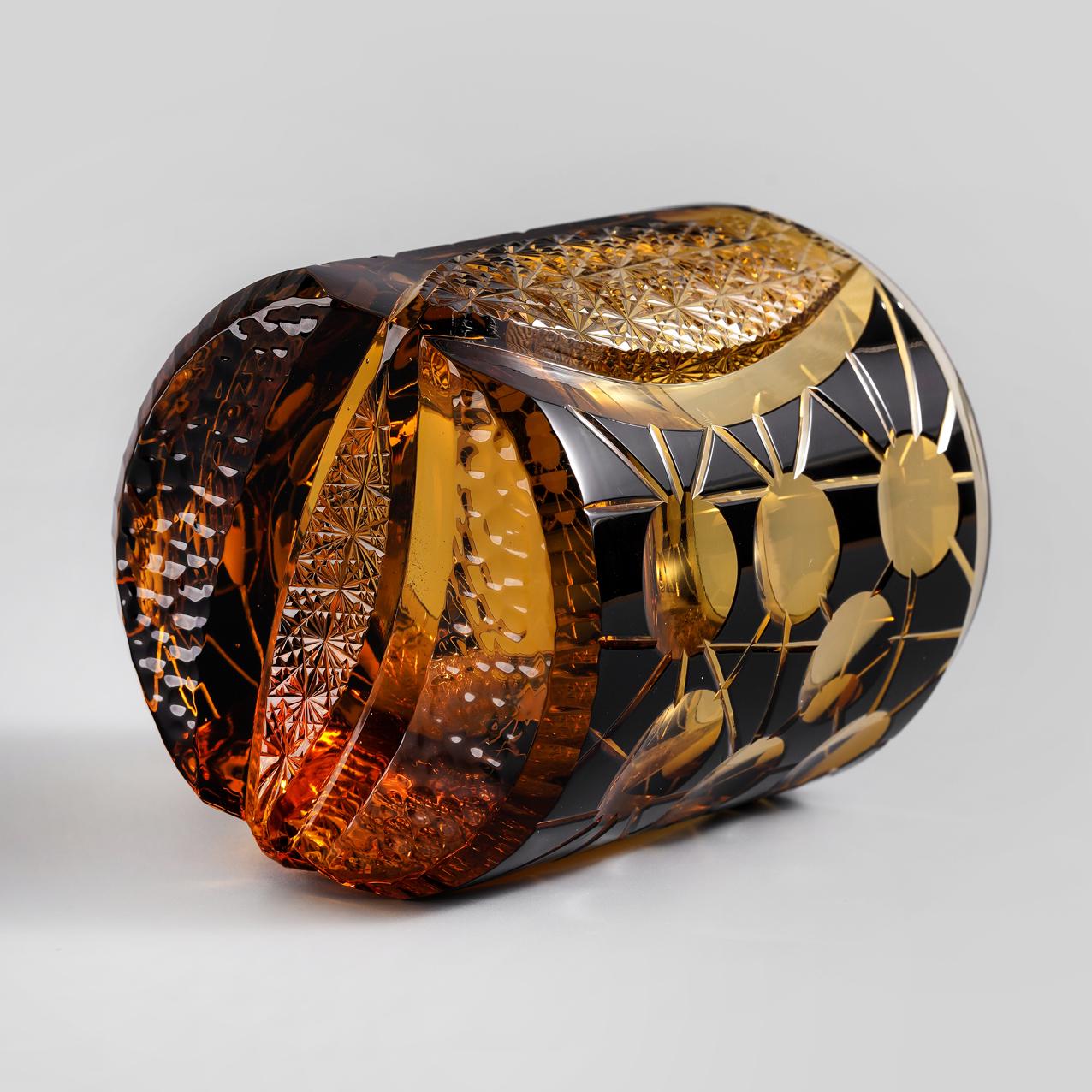 Vitraelle Hand-Cut Amber Whiskey Glass – product image 4