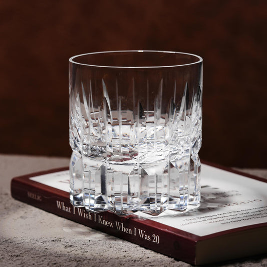 Vitraelle Hand-Engraved Luxury Crystal Whiskey Glass – product image 2