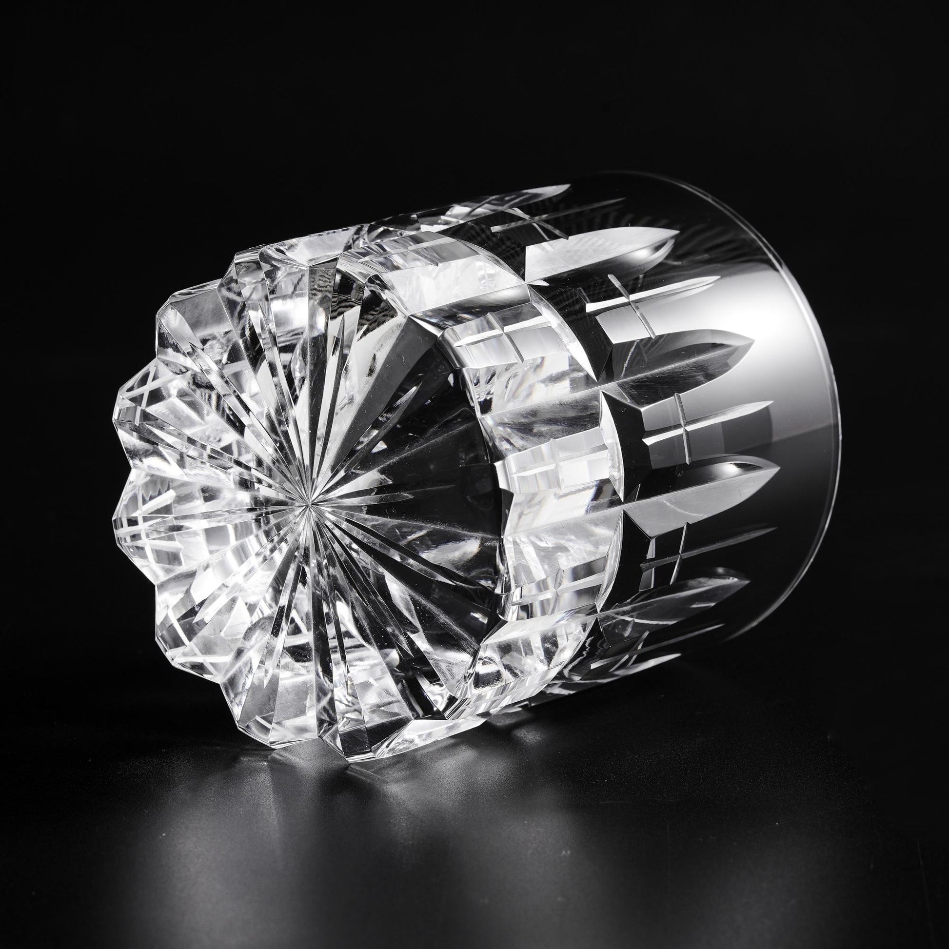 Vitraelle Hand-Engraved Luxury Crystal Whiskey Glass – product image 6