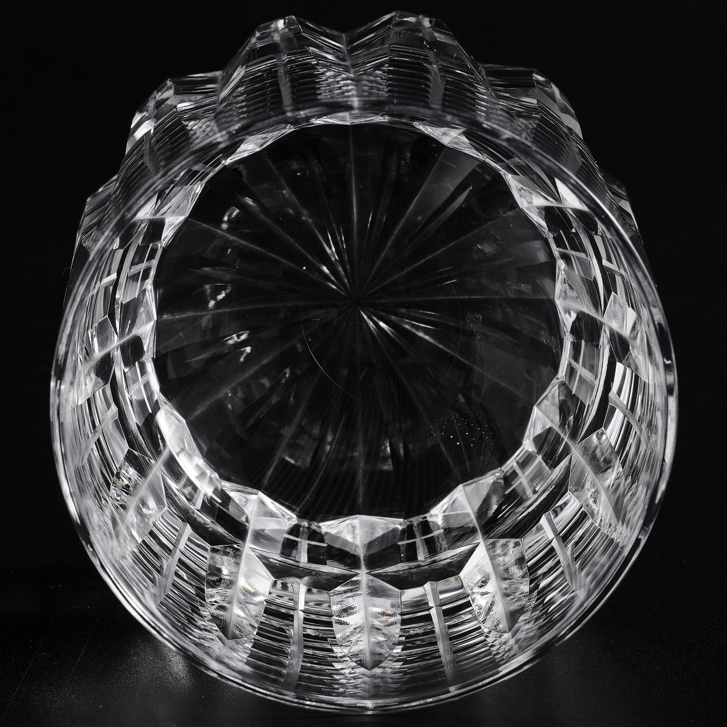 Vitraelle Hand-Engraved Luxury Crystal Whiskey Glass – product image 7