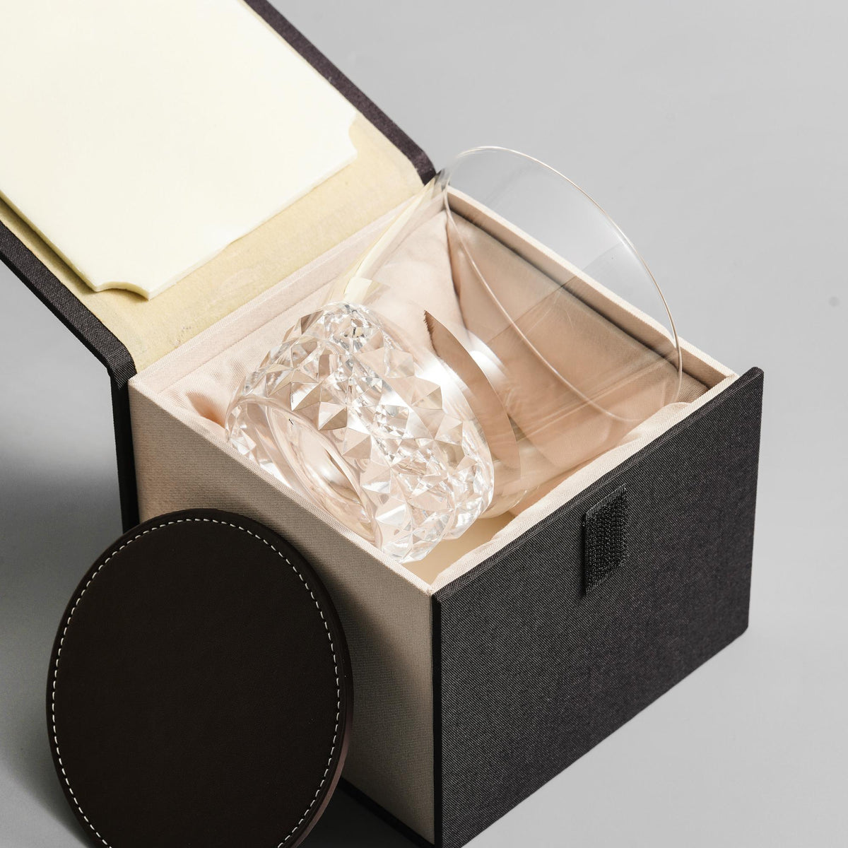lovecove Hand-Cut Unique Crystal Whisky Glass – product image 3
