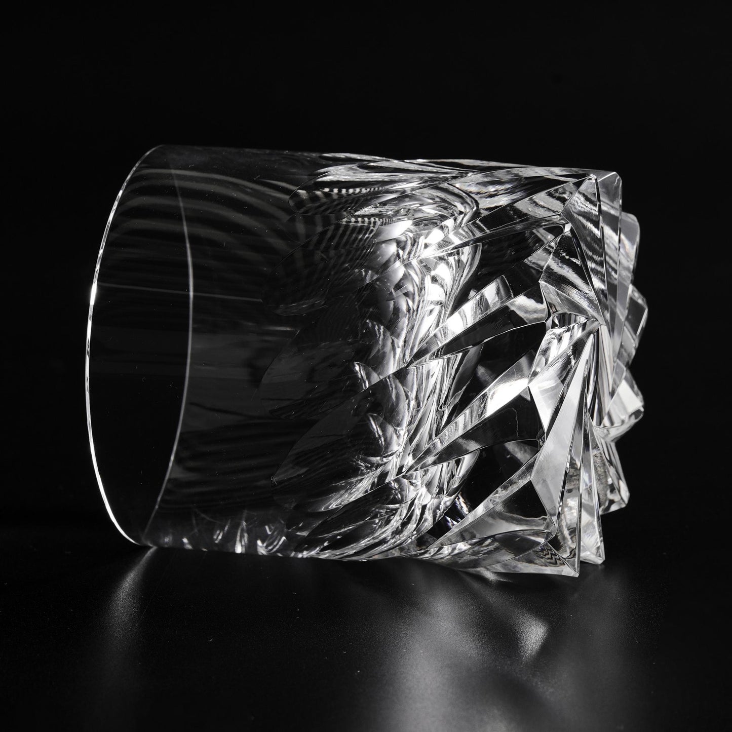 Vitraelle Crystal Cut Lead-free Heavy Whiskey Glass – product image 5