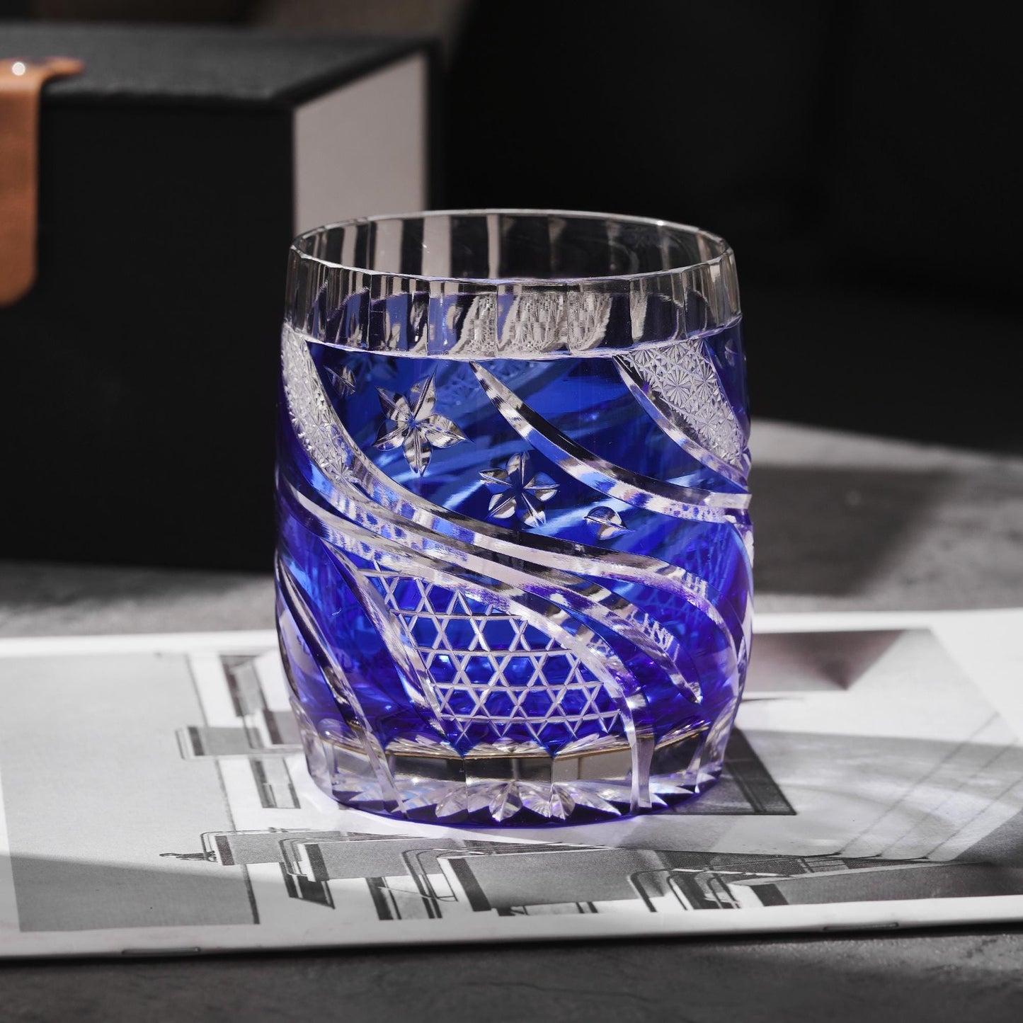 Vitraelle Crystal-Cut Vintage Blue Wave Whisky Glass – product image 2