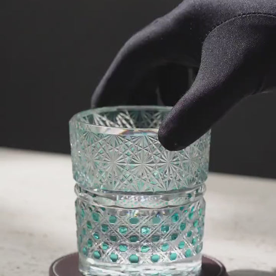 Vitraelle Hand-Carved Sparkling Whiskey Glass video 1