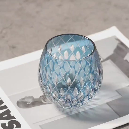 Vitraelle Hand Curved Raindrop Whisky Glass video 1