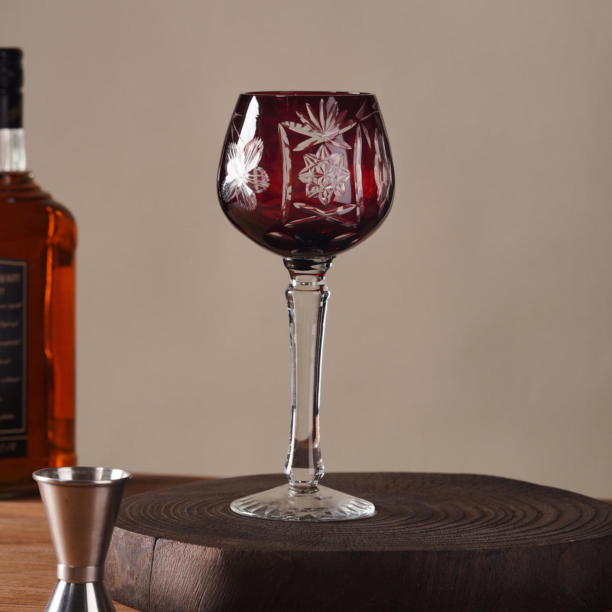 Vitraelle Round-Cut Crystal Wine Glass image 6
