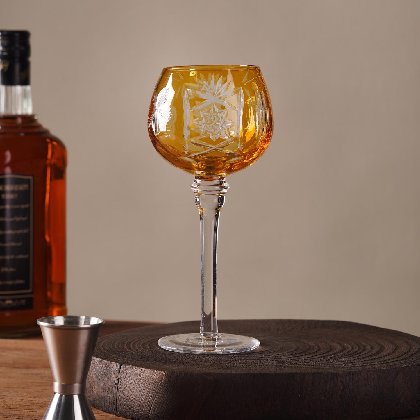 Vitraelle Round-Cut Crystal Wine Glass image 7