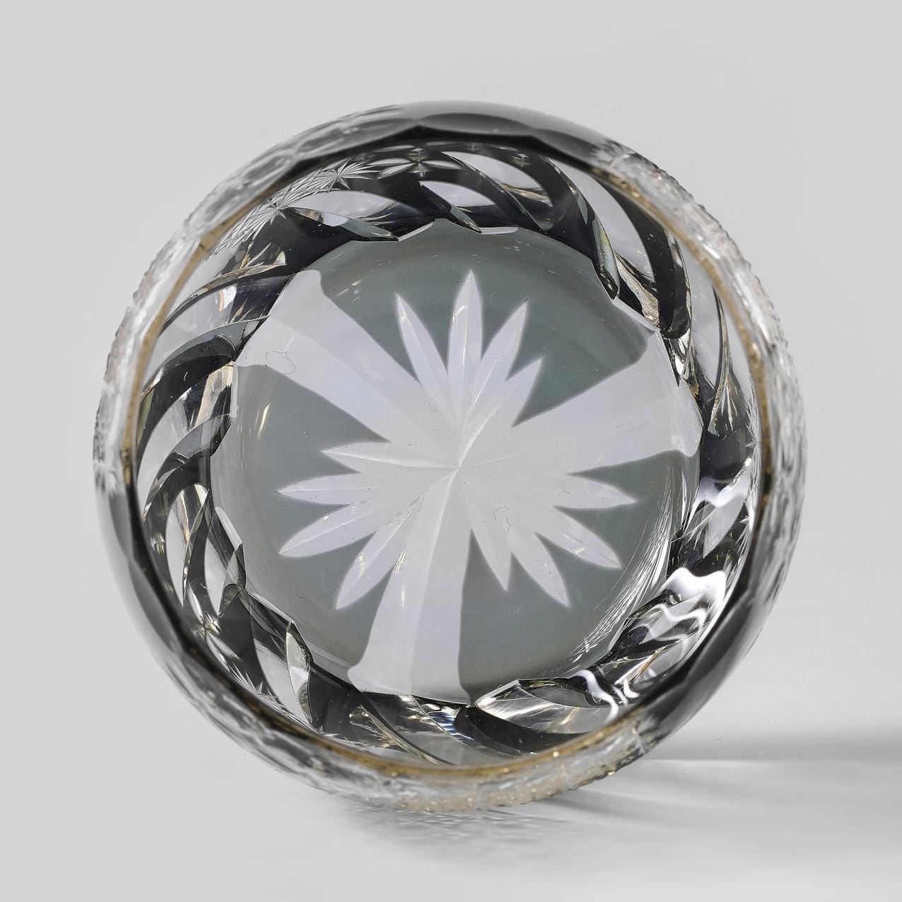 lovecove Snowflake-Cut Whiskey Glass image 7
