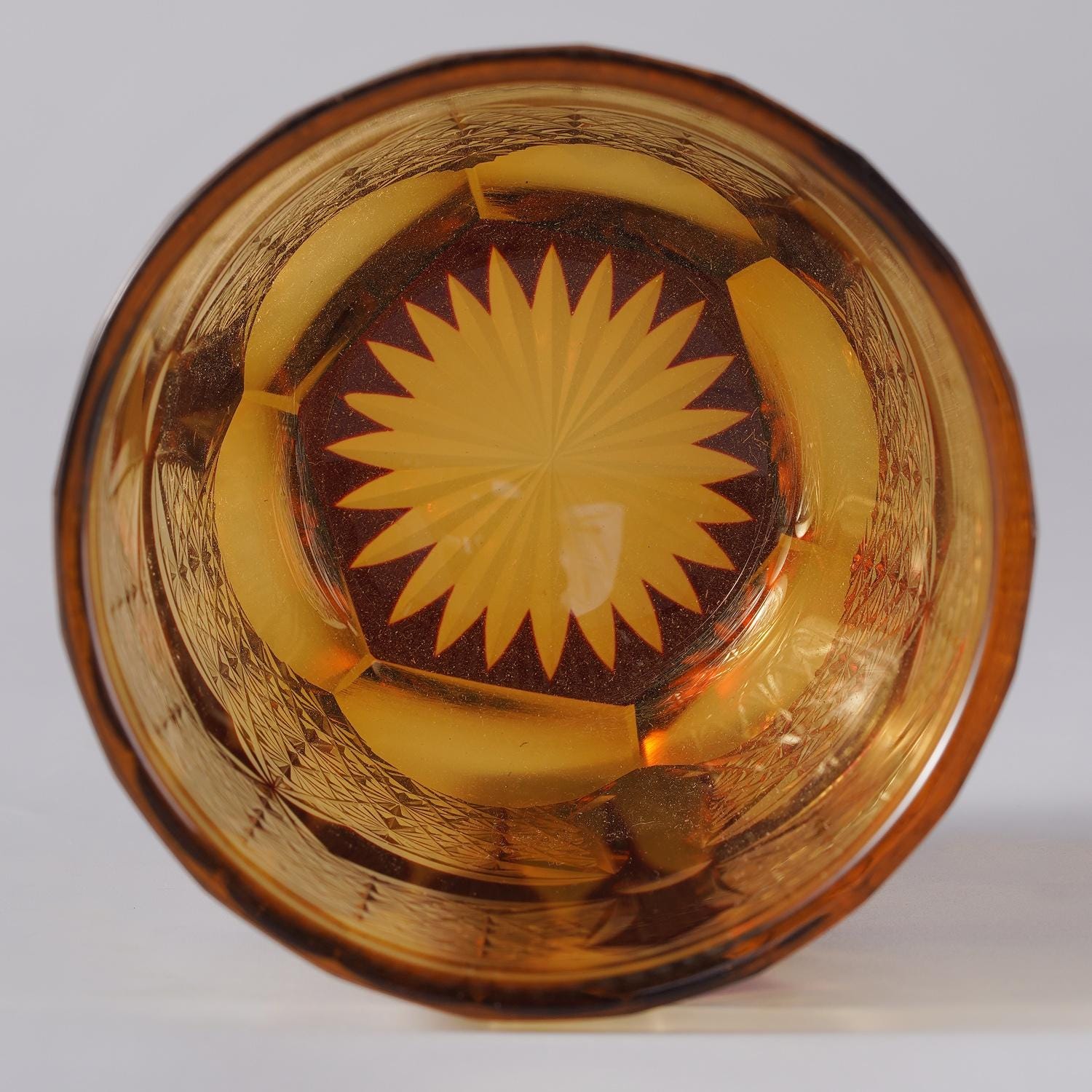 Vitraelle Vintage Scarlet Cross Whiskey Glass image 13